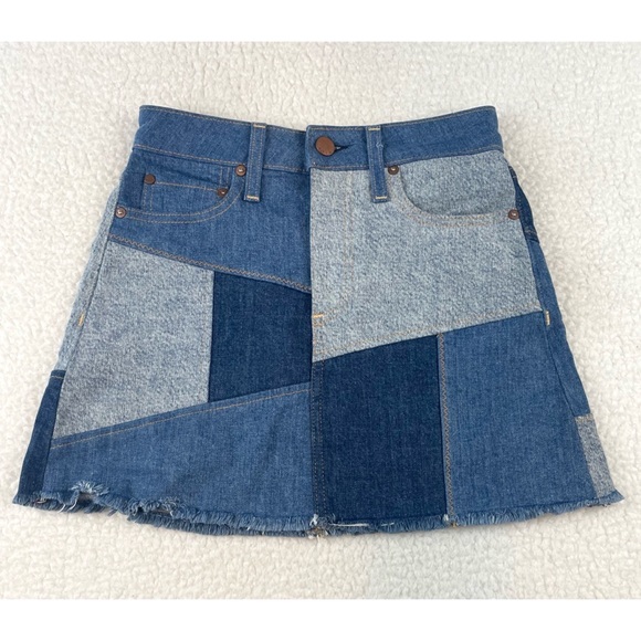 ALICE + OLIVIA • AO LA Blue Denim Patchwork A-Line Mini Skirt, XS - Picture 4 of 16